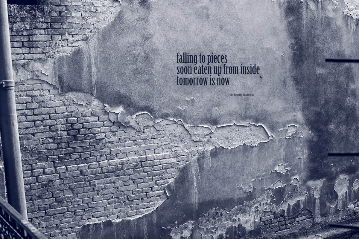 #haiku Blue Falling to pieces